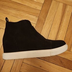 Madden Girl Shoes, Black, Size 7.5